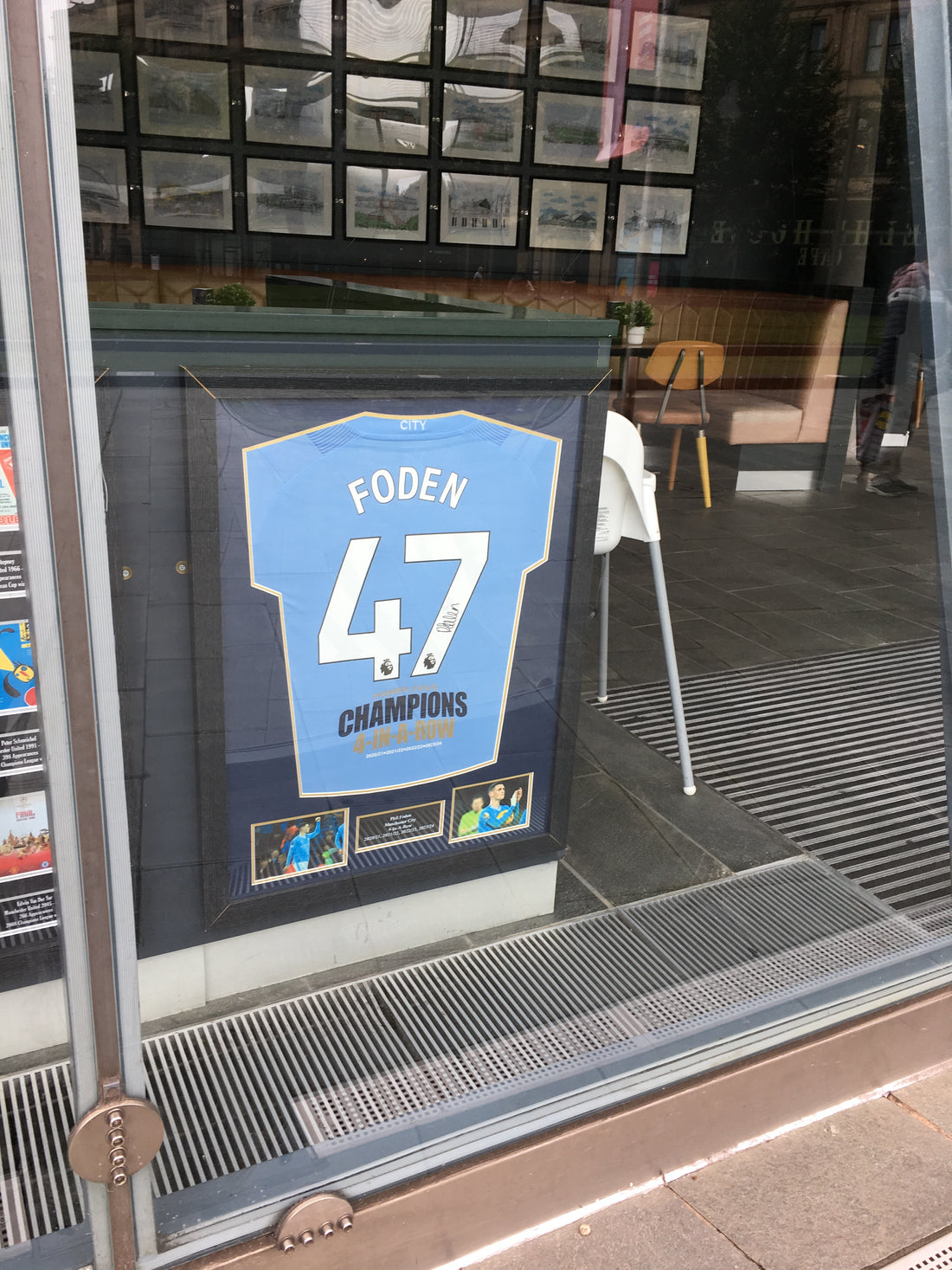 Fodboldtrøjer udstillet på National Football Museum